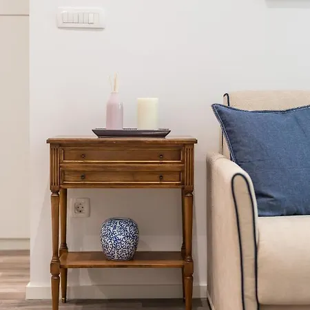 Adriatik Lux Teatro 2 * سبليت